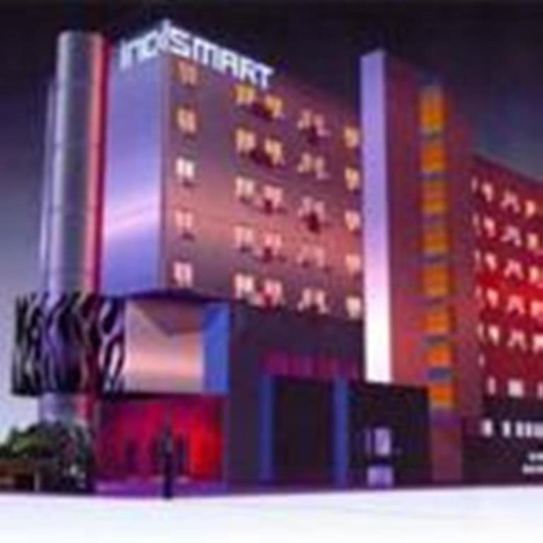כלכותה Indismart Hotel מראה חיצוני תמונה