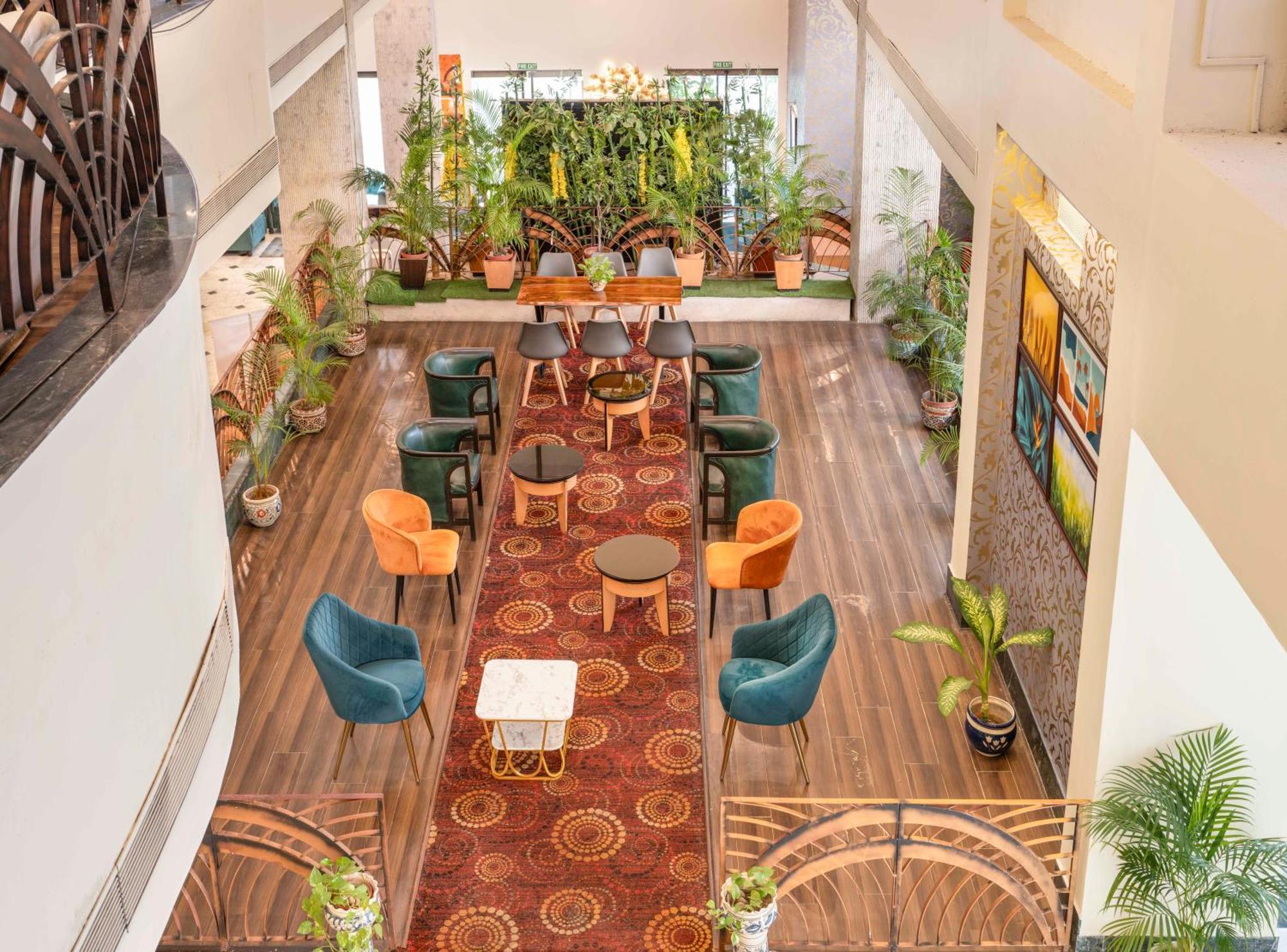 כלכותה Indismart Hotel מראה חיצוני תמונה