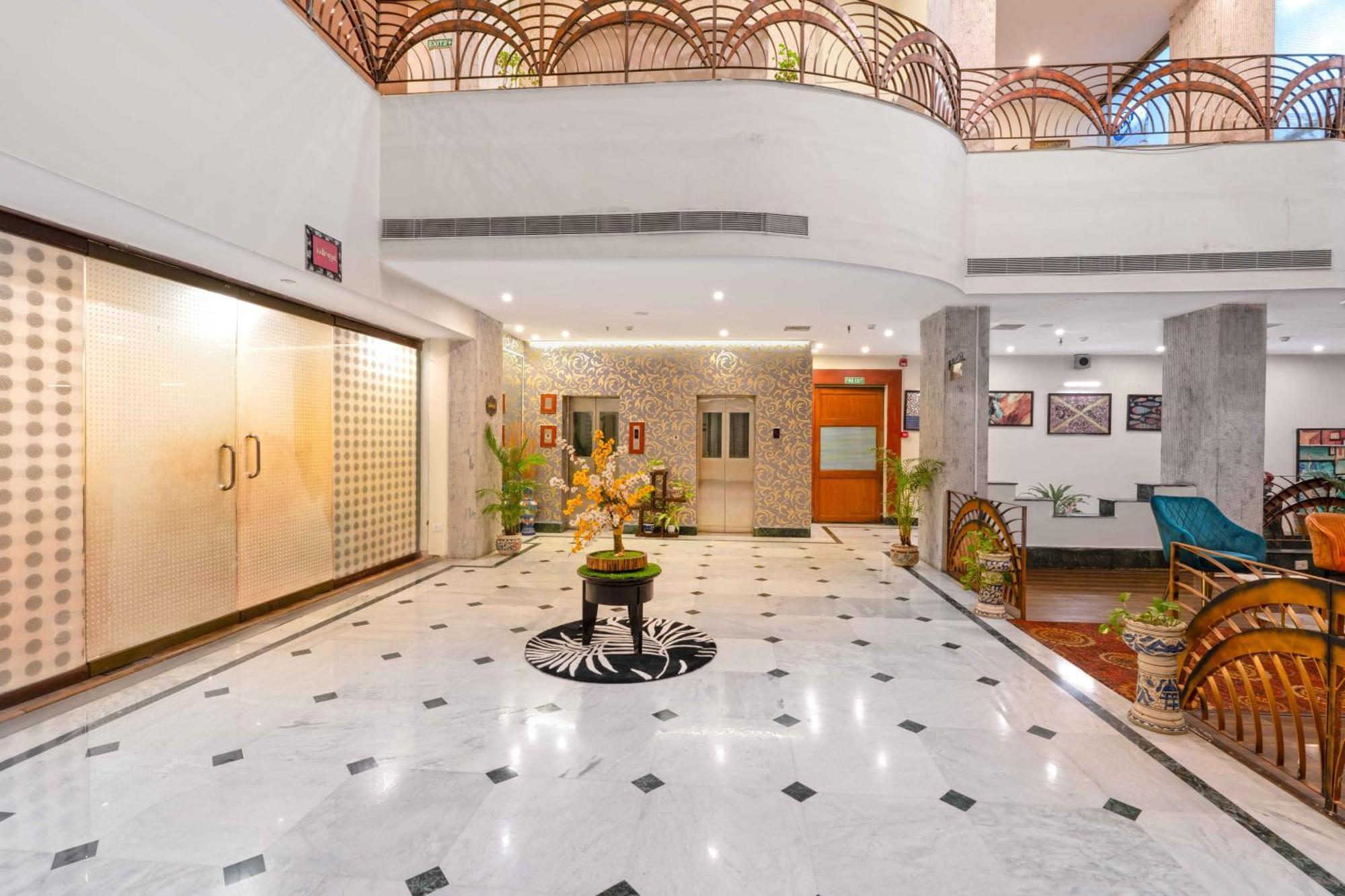 כלכותה Indismart Hotel מראה חיצוני תמונה