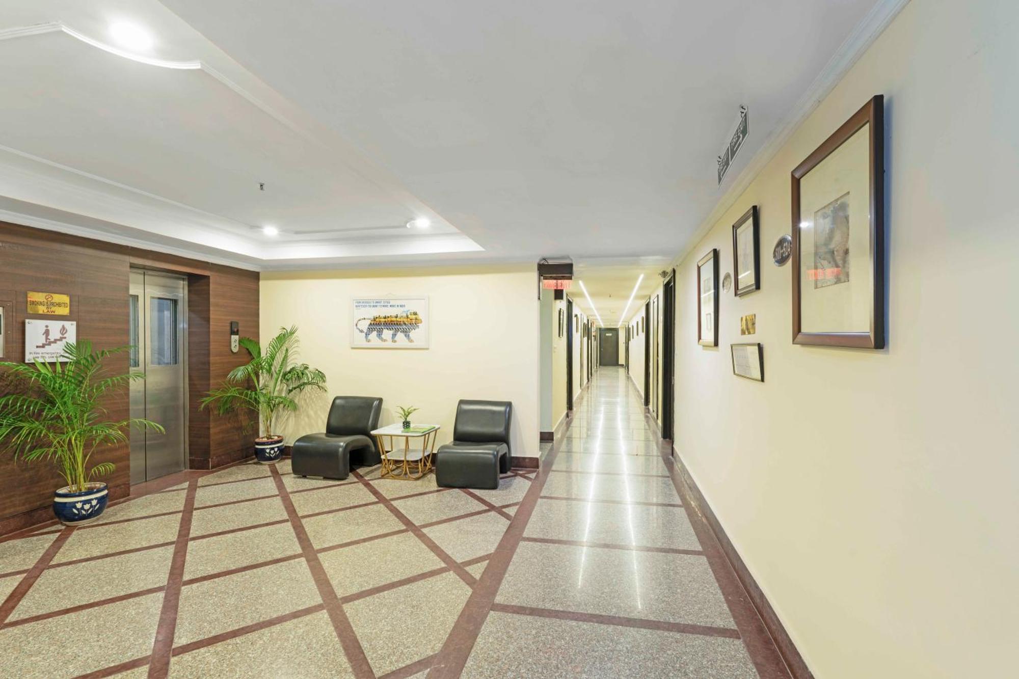 כלכותה Indismart Hotel מראה חיצוני תמונה