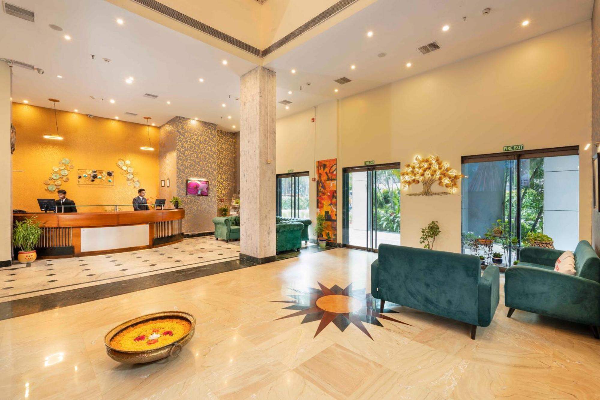 כלכותה Indismart Hotel מראה חיצוני תמונה